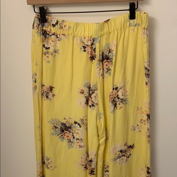Floral Pants - Picture 5 of 7
